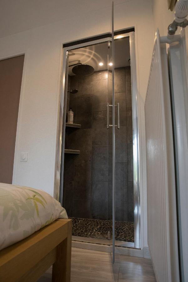Agreable Logement Independant Avec Veranda Vienne  Exteriér fotografie