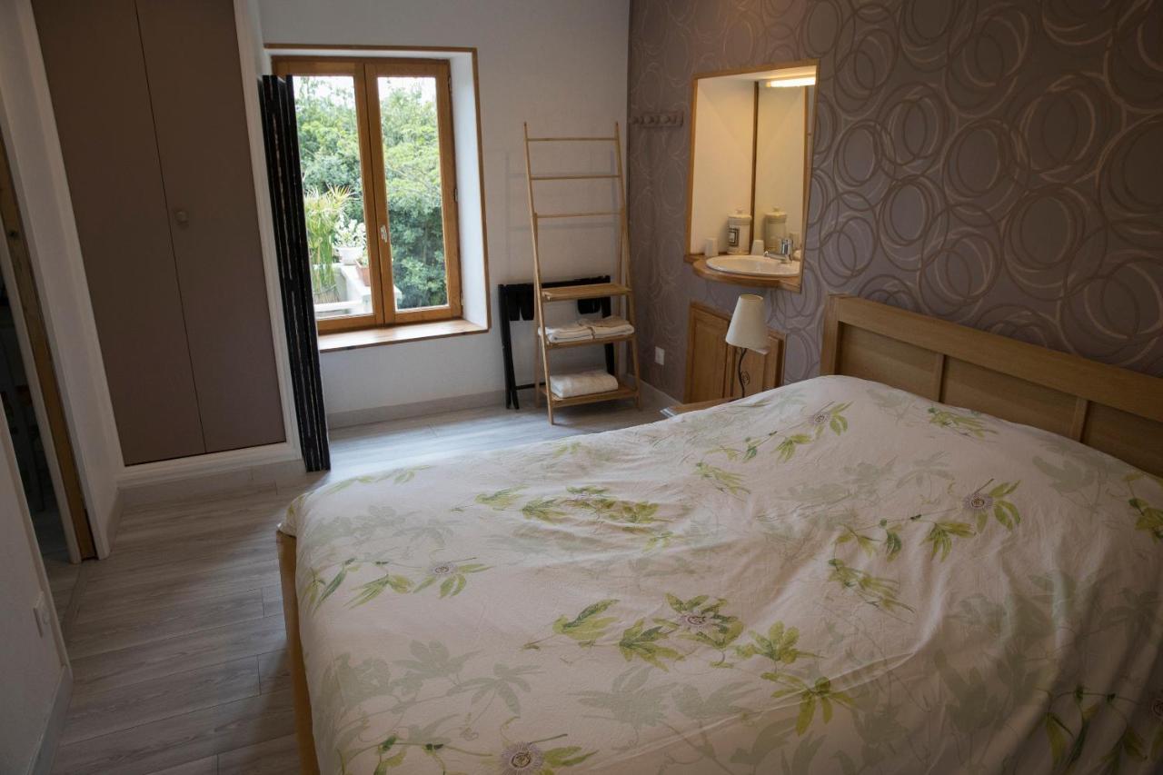 Agreable Logement Independant Avec Veranda Vienne  Exteriér fotografie