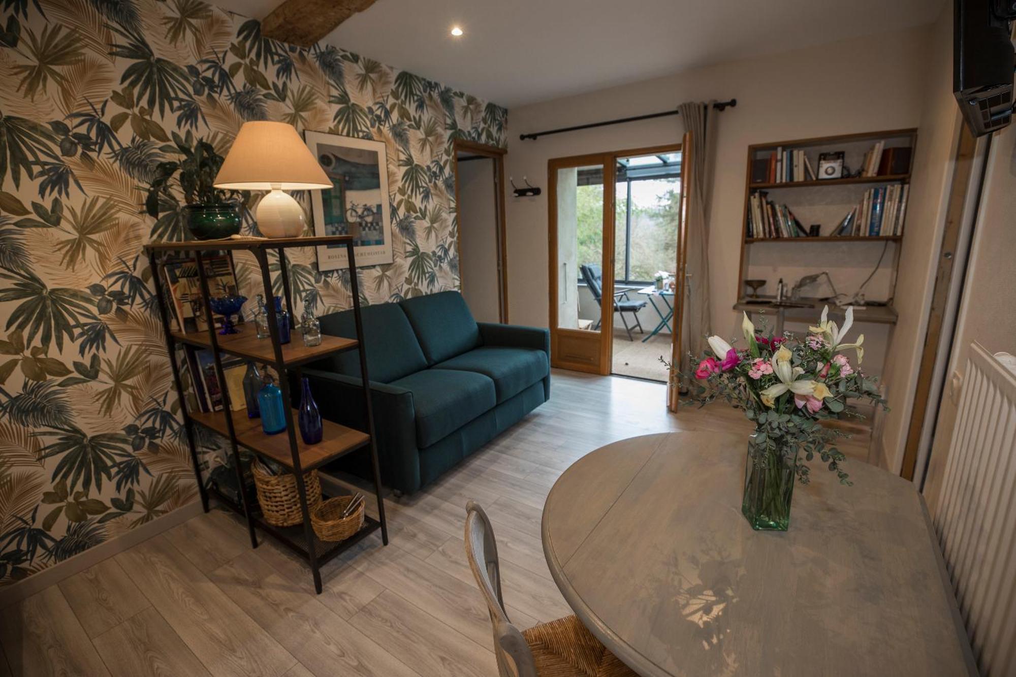 Agreable Logement Independant Avec Veranda Vienne  Exteriér fotografie